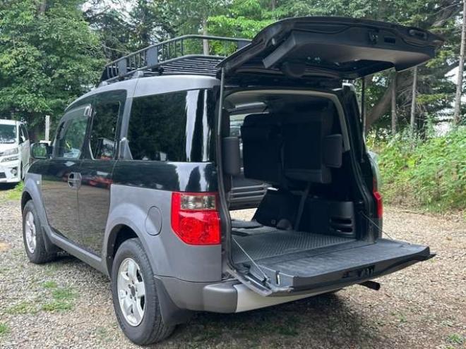 エレメント2.4 4WD　ETC/社外ナビ/後席モニター/ルーフラック 2400