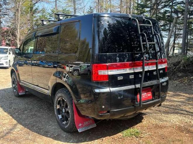 デリカD：5 2.4 シャモニー 4WD　ミラーモニタ/ETC/シートヒータ/社外ナビ 2400