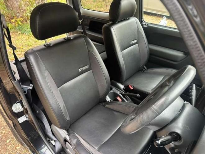 ジムニークロスアドベンチャー XC 4WD　ターボ　記録簿　社外マフラー　社外テール　社外バンパー　ETC　パワステ　パワーウィンドウ　社外ナビ　社外アルミ　ABS　キーレスエントリー 660