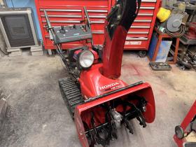 除雪機　ホンダ除雪機HS760二段シューター、ガスアシスト