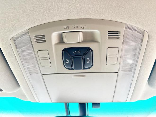 ヴェルファイア2.4Zゴールデンアイズ 4WD ローンが不安な方＜優遇ローン＞本州仕入　後期型　両側パワースライドドア