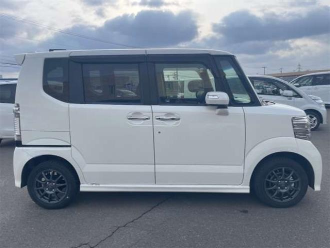 N-BOXカスタムG ターボAパッケージ 4WD　新在　庫　限　定　プラ　イス 660