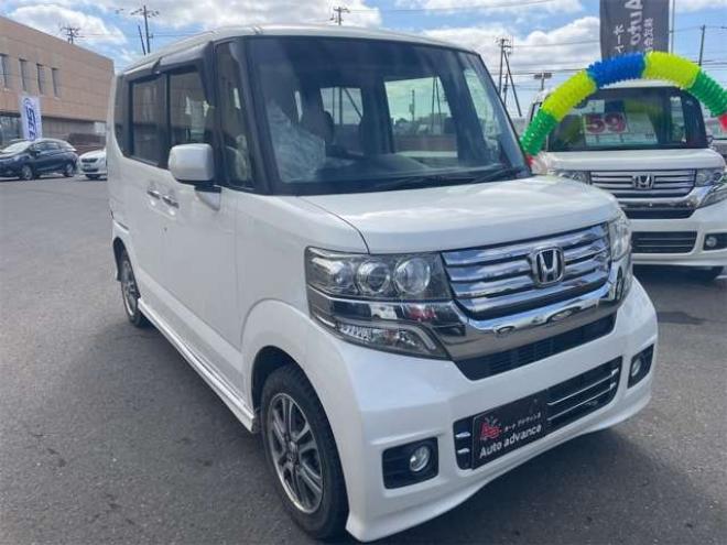 N-BOXカスタムG Lパッケージ 4WD　新在　庫　限　定　プラ　イス　20日21日22日 660