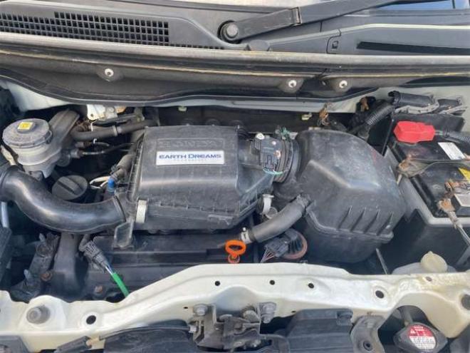 N-BOXカスタムG Lパッケージ 4WD　新在　庫　限　定　プラ　イス　20日21日22日 660