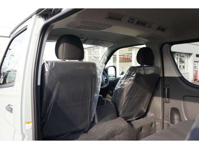 ハイエースバン2.8 スーパーGL ロング ディーゼルターボ 4WD　アースカラーPKG　登録済未使用車　アーバンカーキ　　両側パワースライドドア　デジタルインナーミラー　全方位カメラ　バックカメラ　寒冷地仕様　LEDヘッドライト　415コブラフラットベッドキット 登録済未使用車 2800