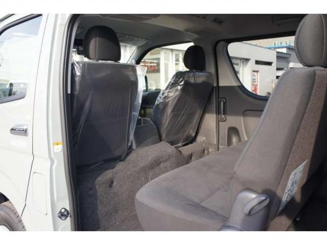 ハイエースバン2.8 スーパーGL ロング ディーゼルターボ 4WD　アースカラーPKG　登録済未使用車　アーバンカーキ　　両側パワースライドドア　デジタルインナーミラー　全方位カメラ　バックカメラ　寒冷地仕様　LEDヘッドライト　415コブラフラットベッドキット 登録済未使用車 2800