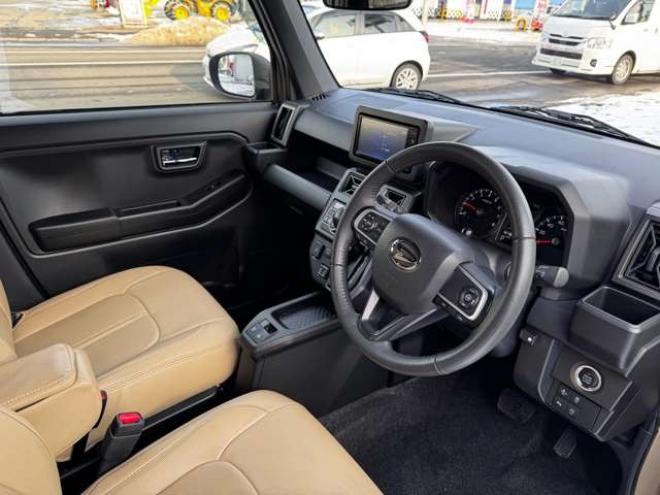 タフトGターボ クロム ベンチャー 4WD　スマートアシストプッシュスタート　エンジンスターター　純正オプションナビ　Bluetooth シートヒーター　追従クルコン　クラッツィオシートカバー　サンルーフ　ドライブレコーダー　新品ジオランダーマッドタイヤ 660