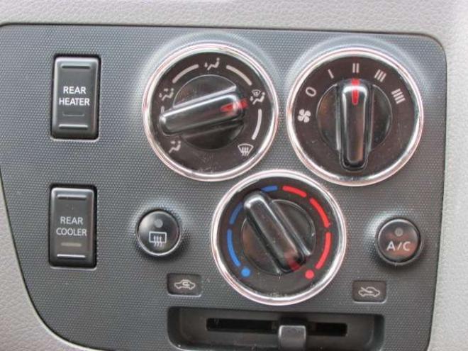 キャラバンNV350 2.5 ライダー プレミアムGX ロングボディ ディーゼルターボ 4WD　純正ナビ/フルセグTV/バックカメラ/ブルートゥース/オートライト/リヤヒーター・クーラー/スマートキー/PUSHスタート/エンジンスターター/ETC 2500