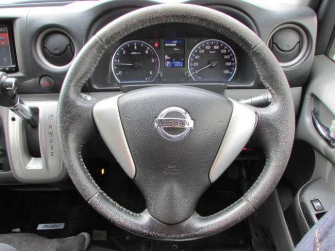 キャラバンNV350 2.5 ライダー プレミアムGX ロングボディ ディーゼルターボ 4WD　純正ナビ/フルセグTV/バックカメラ/ブルートゥース/オートライト/リヤヒーター・クーラー/スマートキー/PUSHスタート/エンジンスターター/ETC 2500