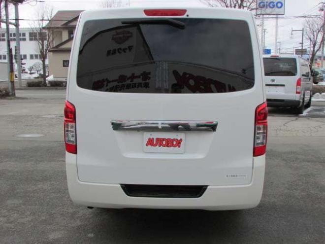 キャラバンNV350 2.5 ライダー プレミアムGX ロングボディ ディーゼルターボ 4WD　純正ナビ/フルセグTV/バックカメラ/ブルートゥース/オートライト/リヤヒーター・クーラー/スマートキー/PUSHスタート/エンジンスターター/ETC 2500