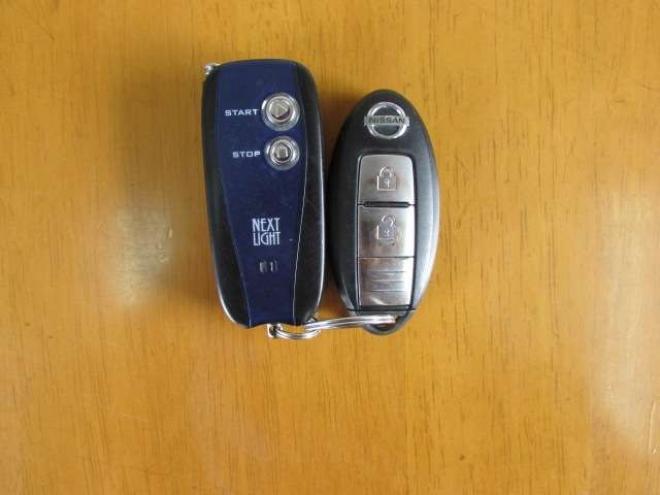 キャラバンNV350 2.5 ライダー プレミアムGX ロングボディ ディーゼルターボ 4WD　純正ナビ/フルセグTV/バックカメラ/ブルートゥース/オートライト/リヤヒーター・クーラー/スマートキー/PUSHスタート/エンジンスターター/ETC 2500