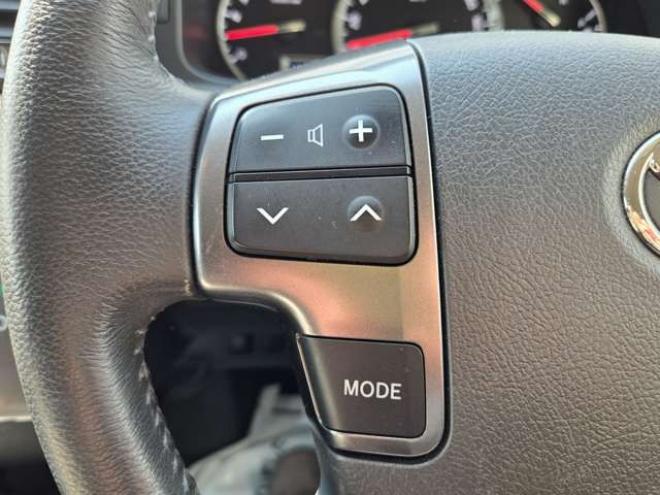 ハイエースバン2.7 スーパーGL ダークプライム ワイド ミドルルーフ ロングボディ 4WD　寒冷地仕様　パワスラ　リアヒーター&クーラー　プッシュスタート　スマートキー　ウッドコンビステアリング&シフトノブ　ハーフレザーシート　ドラレコ　バックカメラ　ETC　メモリナビ　フルセグTV　Bluetooth 2700