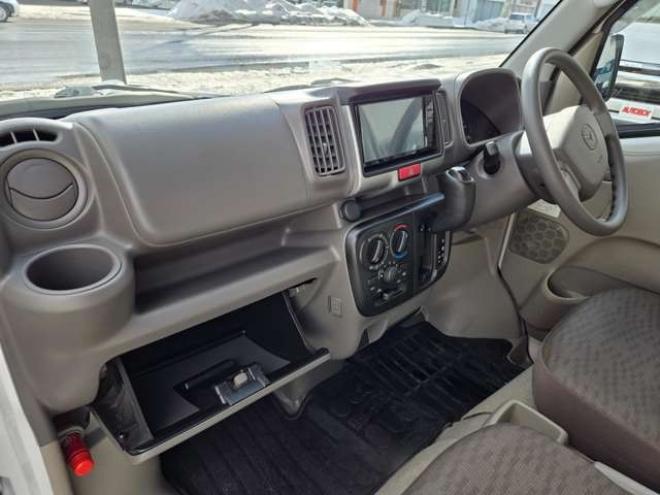 スクラムPA ハイルーフ 5AGS車　チョイcam豊　ベッドキッド　パートタイム4WD　2速発進モード　キーレス　マニュアルエアコン　KENWOOD7インチSDナビ　フルセグTV　Bluetooth　CD/DVD　FM/AM　ドライブレコーダー 660