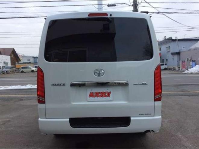 ハイエースバン2.8 スーパーGL ダークプライムII ロングボディ ディーゼルターボ 4WD　ESSEXバージョン　FスポイラーVer3&サイドライナー&リアライナー　ESSEX　ENCD17インチAW　ヨコハマPARADA17インチ　ESSEX3Dフロアマット　ハーフレザーシート　プッシュスタート　スマートキー　リアヒーター 2800