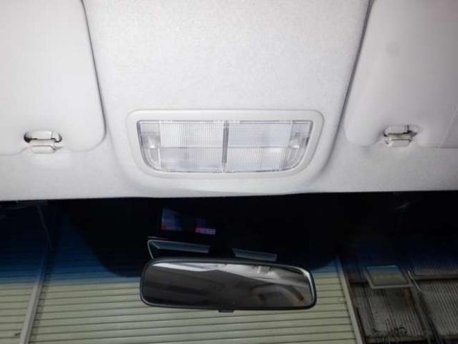 フィット1.5 ハイブリッド Fパッケージ 4WD　ナビ・TV・Bluetooth・LEDヘッドライト・ワイパーデアイサー・純正エンスタ・フォグランプ・スマートキー・プッシュスタート・寒冷地仕様 1500