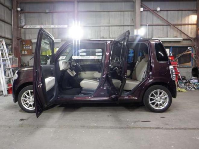 ミラココアL 4WD　ナビ・TV・B/T・Bカメラ・社外エンスタ・車検新規2年・リア修復済み・キーレスキー・エコアイイドル・ライトレベライザー・ベンチシート 660