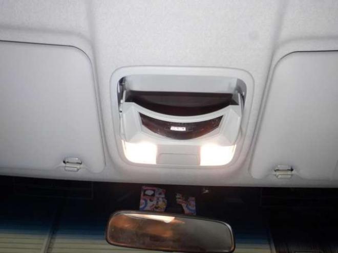 ステップワゴン2.0 スパーダ Z クールスピリット 4WD　本州仕入・後期型・ナビ・TV・Bカメラ・両側電動・スマートキー・クルコン・ETC・ワイパーデアイサー・HID・リアヒーター・フォグランプ・アイドリングストップ・フルフラットシート・パドルシフト 2000