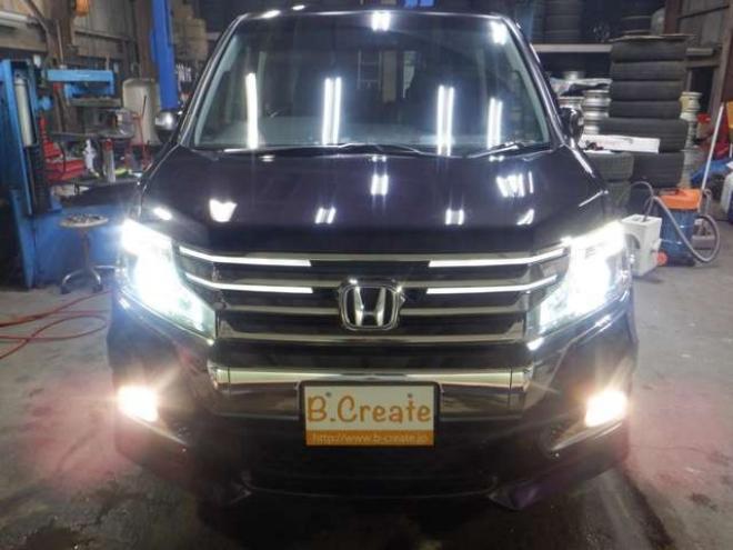 ステップワゴン2.0 スパーダ Z クールスピリット 4WD　本州仕入・後期型・ナビ・TV・Bカメラ・両側電動・スマートキー・クルコン・ETC・ワイパーデアイサー・HID・リアヒーター・フォグランプ・アイドリングストップ・フルフラットシート・パドルシフト 2000