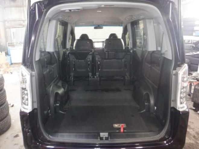 ステップワゴン2.0 スパーダ Z クールスピリット 4WD　本州仕入・後期型・ナビ・TV・Bカメラ・両側電動・スマートキー・クルコン・ETC・ワイパーデアイサー・HID・リアヒーター・フォグランプ・アイドリングストップ・フルフラットシート・パドルシフト 2000