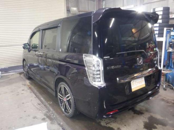 ステップワゴン2.0 スパーダ Z クールスピリット 4WD　本州仕入・後期型・ナビ・TV・Bカメラ・両側電動・スマートキー・クルコン・ETC・ワイパーデアイサー・HID・リアヒーター・フォグランプ・アイドリングストップ・フルフラットシート・パドルシフト 2000