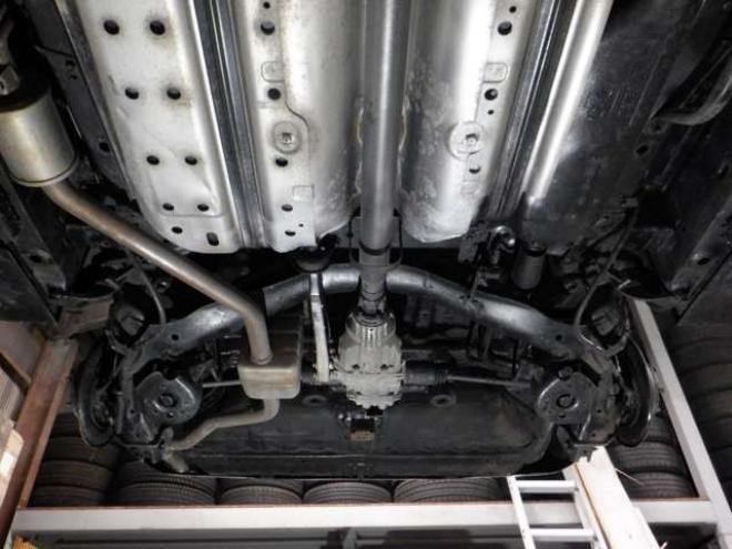 ステップワゴン2.0 スパーダ Z クールスピリット 4WD　本州仕入・後期型・ナビ・TV・Bカメラ・両側電動・スマートキー・クルコン・ETC・ワイパーデアイサー・HID・リアヒーター・フォグランプ・アイドリングストップ・フルフラットシート・パドルシフト 2000