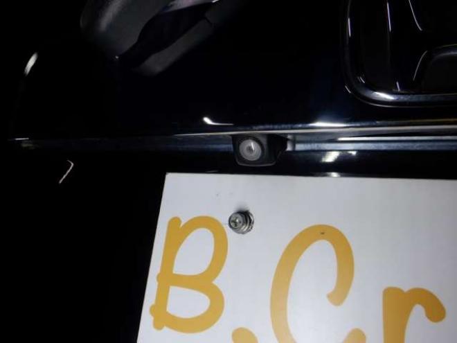 N-ONEG SSパッケージ 4WD　本州仕入れ　4WD　SDナビ　フルセグTV　バックカメラ　USB接続　前席シートヒーター　ステアリングスイッチ　HID　スマートキー　プッシュスタート　ドアバイザー 660