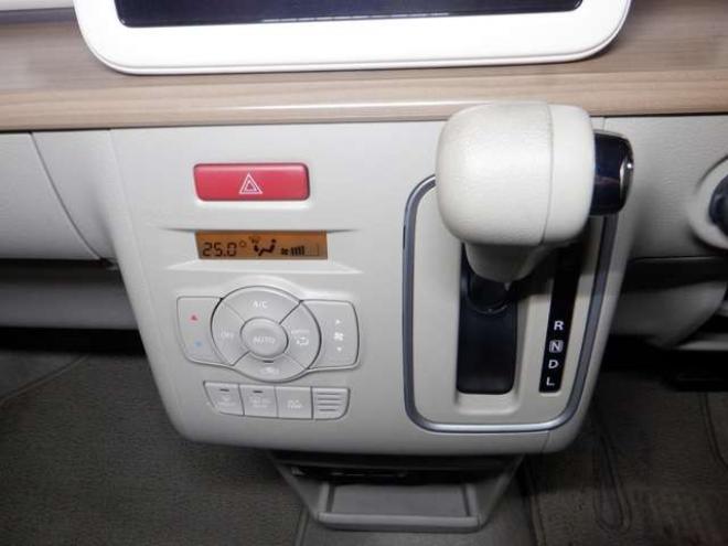 ラパンX 4WD　ナビ　Bluetoothオーディオ　フルセグTV　USB接続　全方位カメラ　衝突軽減ブレーキ　ステアリングスイッチ　ETC　アイドリングストップ　シートヒーター　HID　スマートキー　プッシュスタート 660