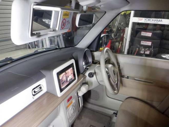 ラパンX 4WD　ナビ　Bluetoothオーディオ　フルセグTV　USB接続　全方位カメラ　衝突軽減ブレーキ　ステアリングスイッチ　ETC　アイドリングストップ　シートヒーター　HID　スマートキー　プッシュスタート 660