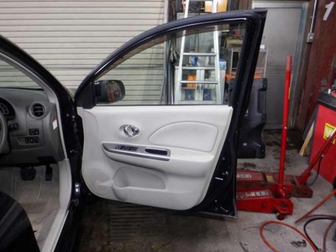 マーチ1.2 ボレロ 4WD　本州仕入・ナビ・TV・Bカメラ・インテリキー・プッシュスタート・ETC・ライトレベライザー・オートエアコン・オートライト・14インチAW 1200