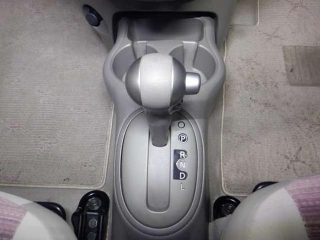 マーチ1.2 ボレロ 4WD　本州仕入・ナビ・TV・Bカメラ・インテリキー・プッシュスタート・ETC・ライトレベライザー・オートエアコン・オートライト・14インチAW 1200