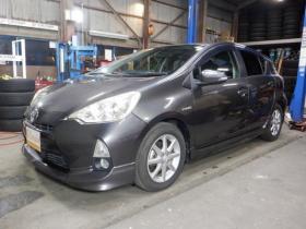 アクア　1.5 G ブラックソフトレザーセレクション　本州仕入・ナビ・TV・B/T・レザーシート・本州仕入・純正エアロ・シートヒーター・ステアリングスイッチ・バックカメラ・スマートキー・プッシュスタート 2WD 1500