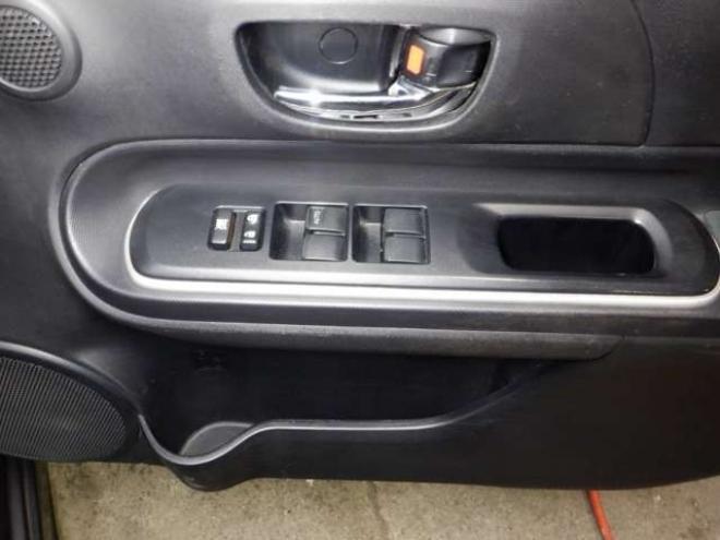 アクア1.5 G ブラックソフトレザーセレクション　本州仕入・ナビ・TV・B/T・レザーシート・本州仕入・純正エアロ・シートヒーター・ステアリングスイッチ・バックカメラ・スマートキー・プッシュスタート 2WD 1500