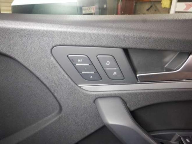 アウディQ5 2.0 TFSI クワトロ スポーツ ラグジュアリーパッケージ 4WD　茶革・ナビ・TV・B/T・F/S/Bカメラ・マトリクスLED・ヴァーチャルコックピット・電動リアゲート・シートヒーター・ACC・パワーシート・ETC・エアサス 正規輸入車 2000