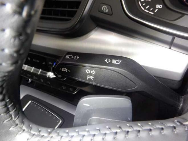 アウディQ5 2.0 TFSI クワトロ スポーツ ラグジュアリーパッケージ 4WD　茶革・ナビ・TV・B/T・F/S/Bカメラ・マトリクスLED・ヴァーチャルコックピット・電動リアゲート・シートヒーター・ACC・パワーシート・ETC・エアサス 正規輸入車 2000