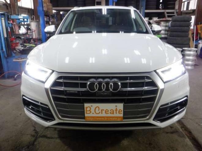 アウディQ5 2.0 TFSI クワトロ スポーツ ラグジュアリーパッケージ 4WD　茶革・ナビ・TV・B/T・F/S/Bカメラ・マトリクスLED・ヴァーチャルコックピット・電動リアゲート・シートヒーター・ACC・パワーシート・ETC・エアサス 正規輸入車 2000