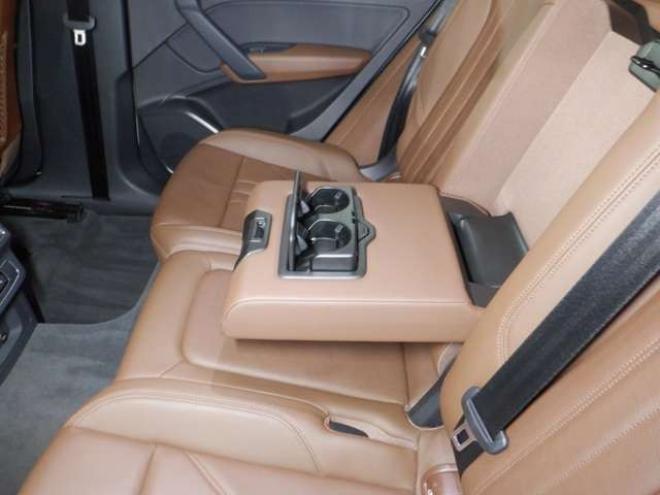 アウディQ5 2.0 TFSI クワトロ スポーツ ラグジュアリーパッケージ 4WD　茶革・ナビ・TV・B/T・F/S/Bカメラ・マトリクスLED・ヴァーチャルコックピット・電動リアゲート・シートヒーター・ACC・パワーシート・ETC・エアサス 正規輸入車 2000