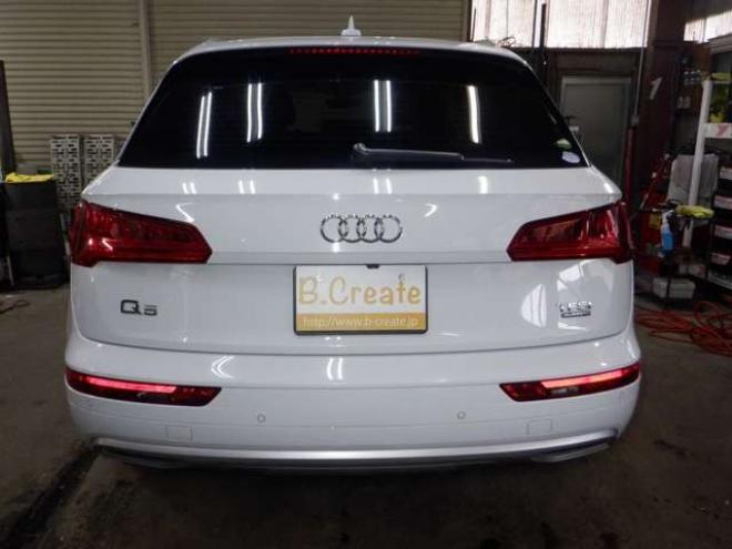 アウディQ5 2.0 TFSI クワトロ スポーツ ラグジュアリーパッケージ 4WD　茶革・ナビ・TV・B/T・F/S/Bカメラ・マトリクスLED・ヴァーチャルコックピット・電動リアゲート・シートヒーター・ACC・パワーシート・ETC・エアサス 正規輸入車 2000