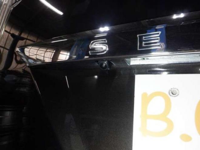 セレナ2.0 ハイウェイスター 4WD　ナビ・TV・B/T・Bカメラ・エンジンスターター・両側電動・フリップダウンモニター・LEDヘッドライト・インテリキー・プッシュスタート・アイドリングストップ・クルコン・ETC・寒冷地仕様・フォグランプ 2000