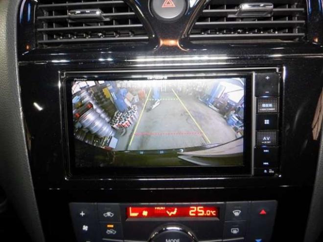 セレナ2.0 ハイウェイスター 4WD　ナビ・TV・B/T・Bカメラ・エンジンスターター・両側電動・フリップダウンモニター・LEDヘッドライト・インテリキー・プッシュスタート・アイドリングストップ・クルコン・ETC・寒冷地仕様・フォグランプ 2000