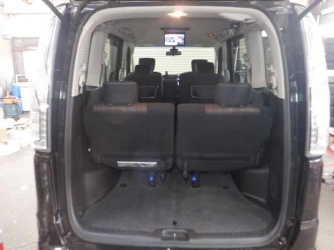 セレナ2.0 ハイウェイスター 4WD　ナビ・TV・B/T・Bカメラ・エンジンスターター・両側電動・フリップダウンモニター・LEDヘッドライト・インテリキー・プッシュスタート・アイドリングストップ・クルコン・ETC・寒冷地仕様・フォグランプ 2000