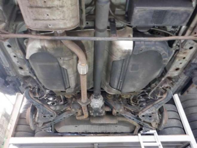 セレナ2.0 ハイウェイスター 4WD　ナビ・TV・B/T・Bカメラ・エンジンスターター・両側電動・フリップダウンモニター・LEDヘッドライト・インテリキー・プッシュスタート・アイドリングストップ・クルコン・ETC・寒冷地仕様・フォグランプ 2000