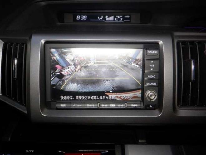 ステップワゴン2.0 スパーダ Z クールスピリット インターナビセレクション 4WD　本州仕入・後期型・ナビ・TV・Bカメラ・Rモニター・両側電動・スマートキー・クルコン・HID・ETC・パドルシフト・ハーフレザーシート・ワイパーデアイサー・リアヒーター・ミラーヒーター・アイドリングストップ 2000