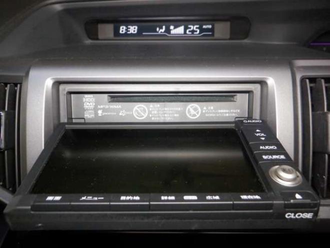 ステップワゴン2.0 スパーダ Z クールスピリット インターナビセレクション 4WD　本州仕入・後期型・ナビ・TV・Bカメラ・Rモニター・両側電動・スマートキー・クルコン・HID・ETC・パドルシフト・ハーフレザーシート・ワイパーデアイサー・リアヒーター・ミラーヒーター・アイドリングストップ 2000