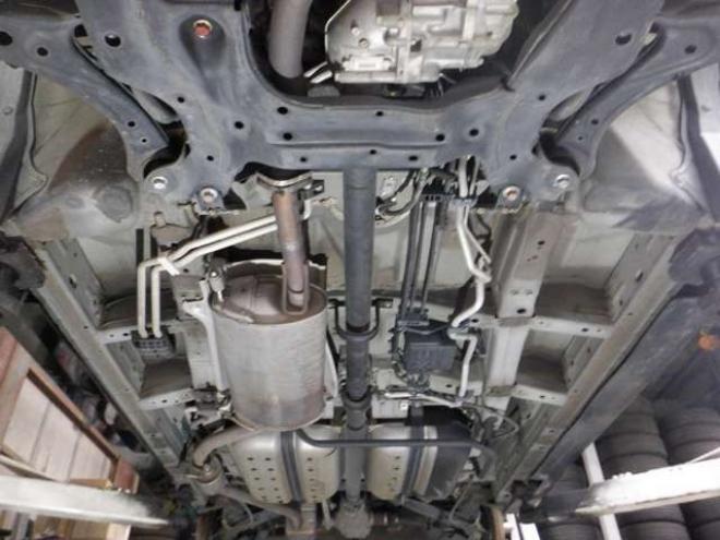 ステップワゴン2.0 スパーダ Z クールスピリット インターナビセレクション 4WD　本州仕入・後期型・ナビ・TV・Bカメラ・Rモニター・両側電動・スマートキー・クルコン・HID・ETC・パドルシフト・ハーフレザーシート・ワイパーデアイサー・リアヒーター・ミラーヒーター・アイドリングストップ 2000