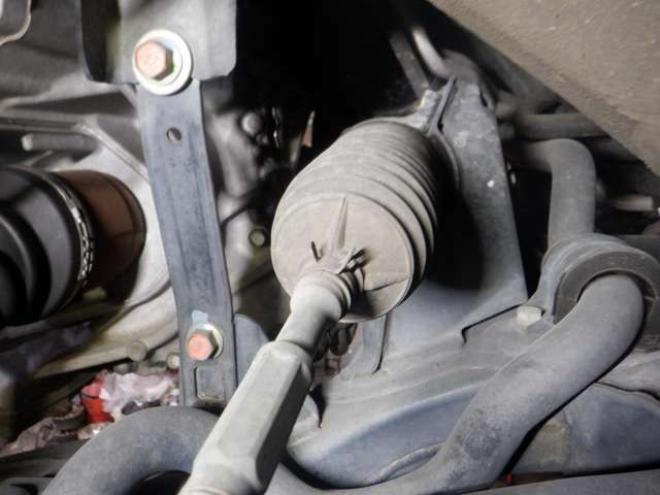 ステップワゴン2.0 スパーダ Z クールスピリット インターナビセレクション 4WD　本州仕入・後期型・ナビ・TV・Bカメラ・Rモニター・両側電動・スマートキー・クルコン・HID・ETC・パドルシフト・ハーフレザーシート・ワイパーデアイサー・リアヒーター・ミラーヒーター・アイドリングストップ 2000