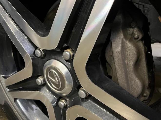 レクサスＬＸ５７０　ブラックシークエンス　寒冷地仕様　マークレビンソン　リアエンターテイメント　純正２１インチＡＷ　社外２０ＡＷ＋スタッドレスタイヤ付　純正ブラックレザーシート　電動サンルーフ　ヘッドアップディスプレイ　リア５面フィルム施工 4WD 5700 5Dr