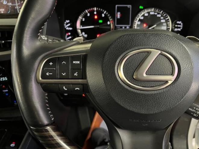 レクサスＬＸ５７０　ブラックシークエンス　寒冷地仕様　マークレビンソン　リアエンターテイメント　純正２１インチＡＷ　社外２０ＡＷ＋スタッドレスタイヤ付　純正ブラックレザーシート　電動サンルーフ　ヘッドアップディスプレイ　リア５面フィルム施工 4WD 5700 5Dr