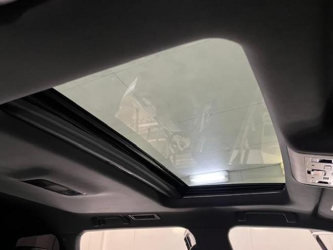 レクサスＬＸ５７０　ブラックシークエンス　寒冷地仕様　マークレビンソン　リアエンターテイメント　純正２１インチＡＷ　社外２０ＡＷ＋スタッドレスタイヤ付　純正ブラックレザーシート　電動サンルーフ　ヘッドアップディスプレイ　リア５面フィルム施工 4WD 5700 5Dr