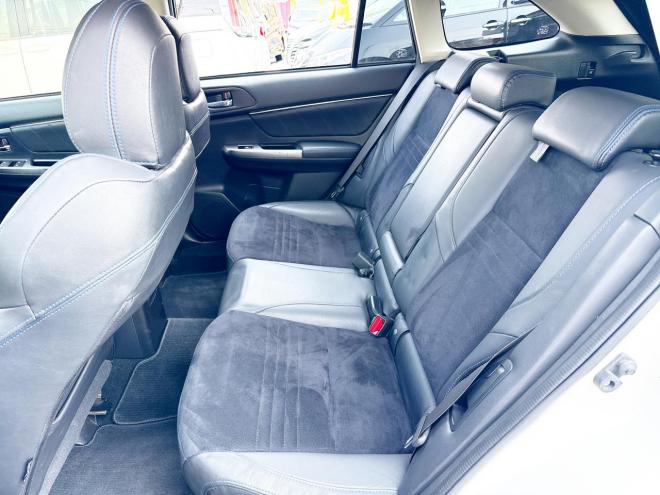 レヴォーグ2.0GT-Sアイサイト 4WD ローンが不安な方＜優遇ローン＞ 本州仕入 STIスポイラー 純正ナビ　ハーフレザー 4WD 2000 5Dr