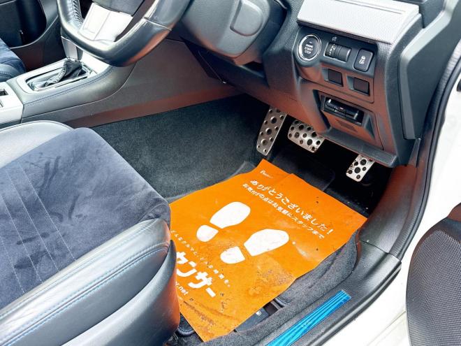 レヴォーグ2.0GT-Sアイサイト 4WD ローンが不安な方＜優遇ローン＞ 本州仕入 STIスポイラー 純正ナビ　ハーフレザー 4WD 2000 5Dr